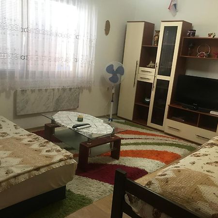 Nis Apartman Ngoại thất bức ảnh